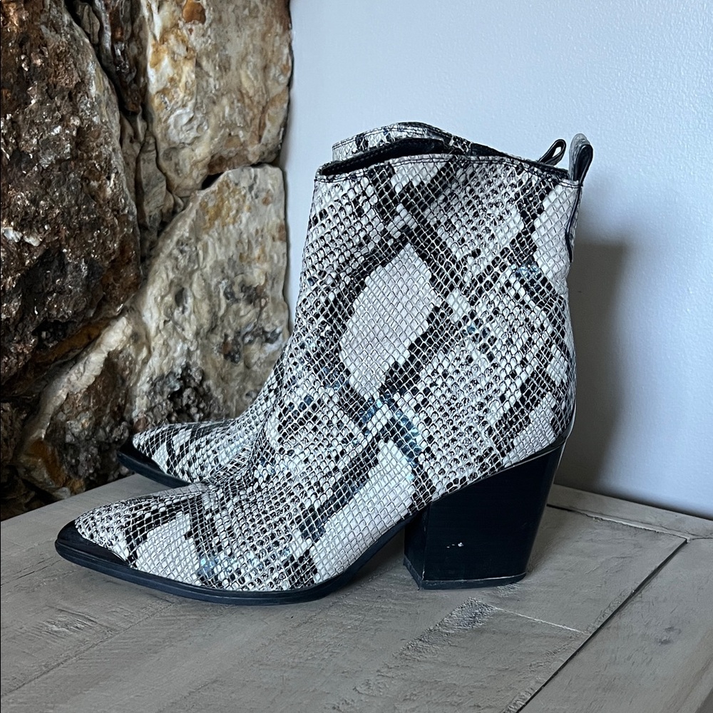 Snakeskin Patterned Ankle Boots